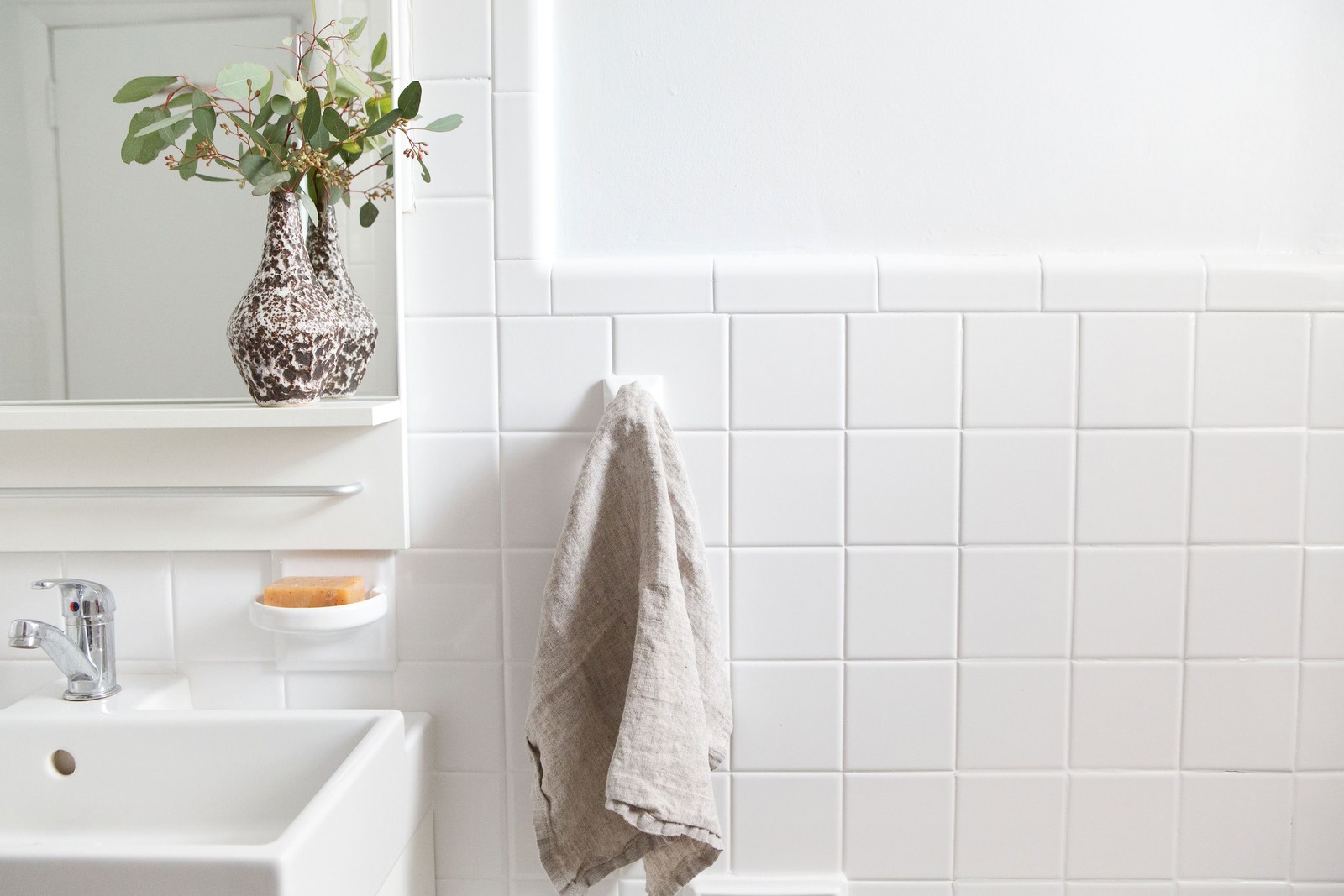 Some tips to be taken into account while selecting washroom tile