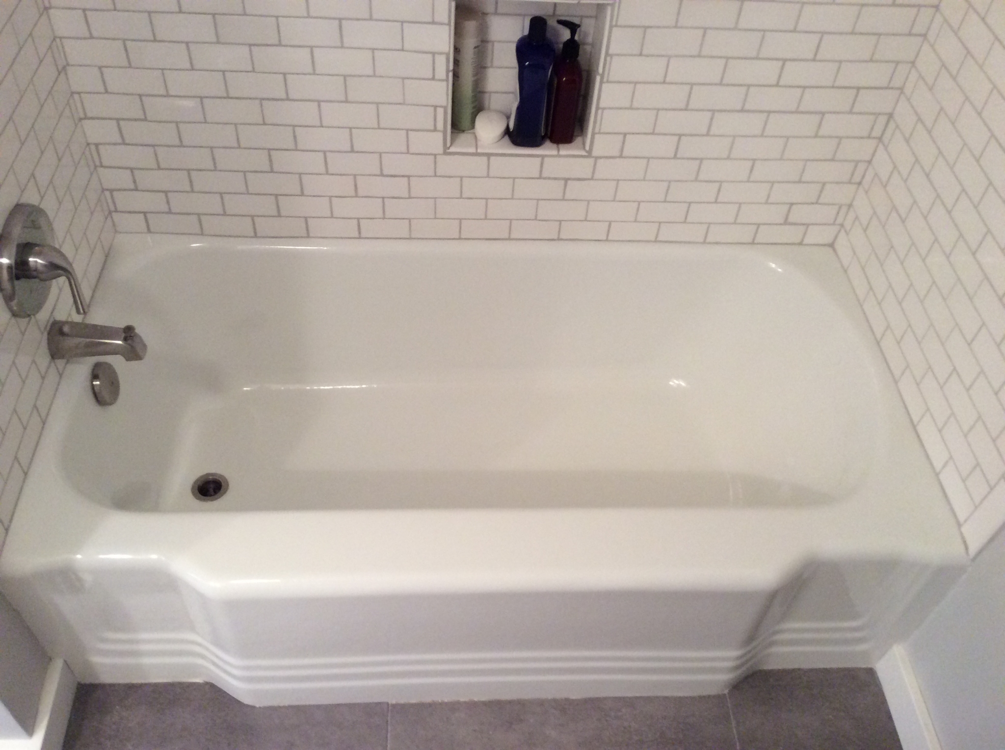 The second life of a bathtub: how is it possible?