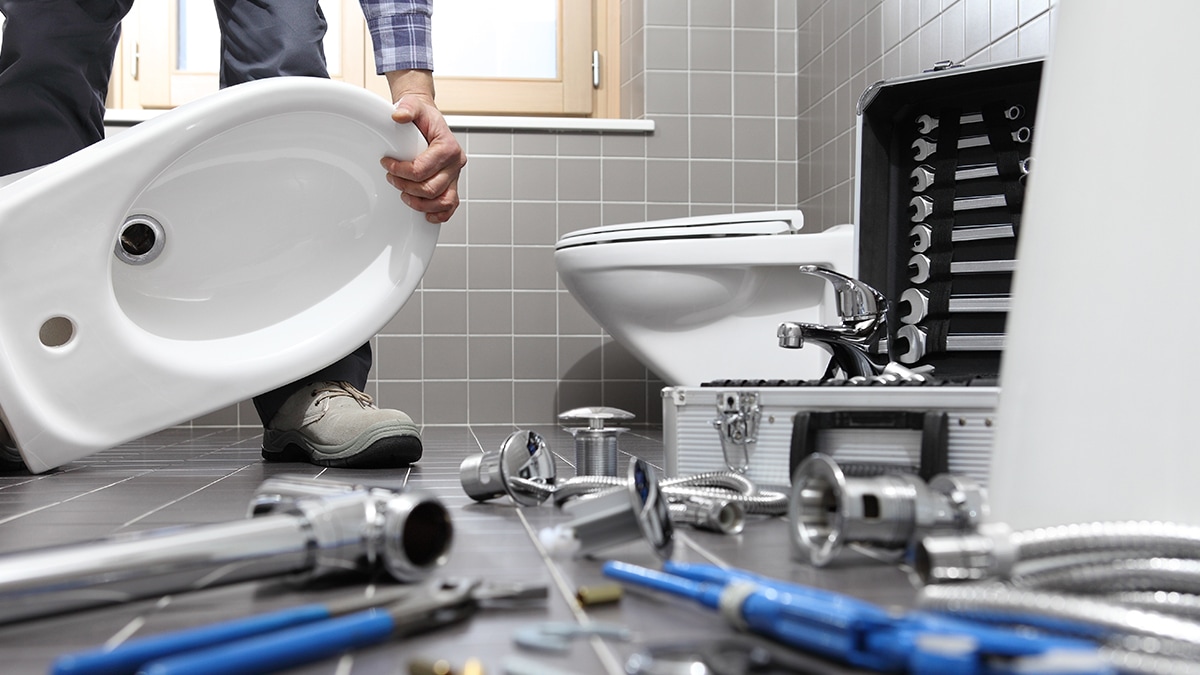 The main steps of bathroom renovation: how to provide the process by yourself