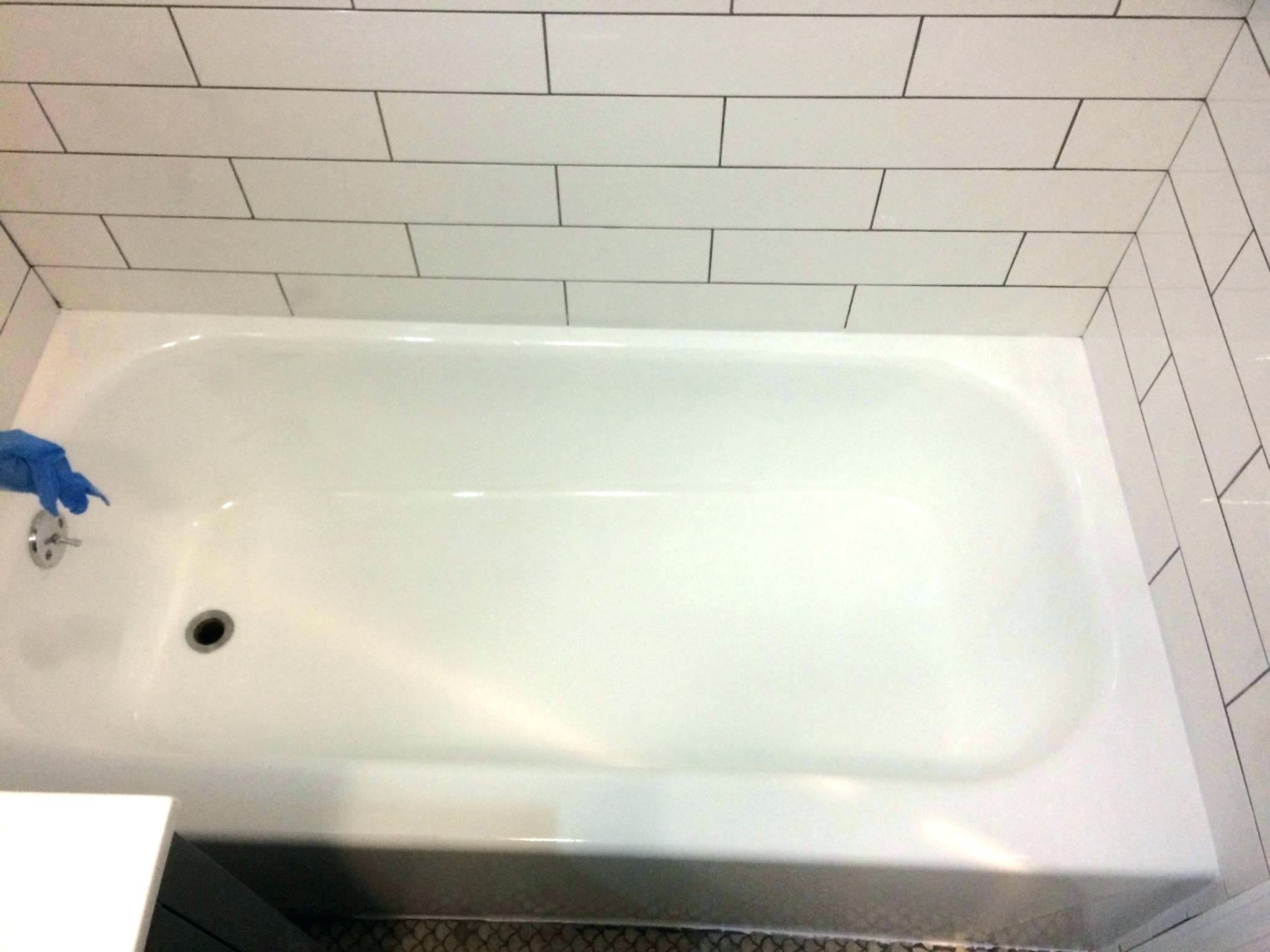 Porcelain tubs: main advantages of models