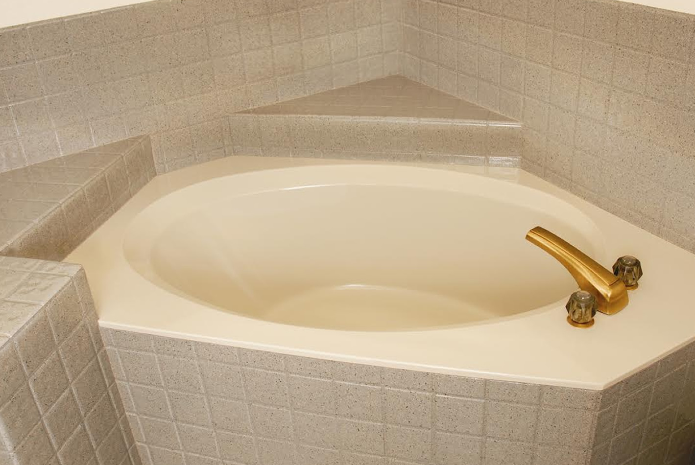 Three criteria to keep in mind while purchasing material a bathtub produced of