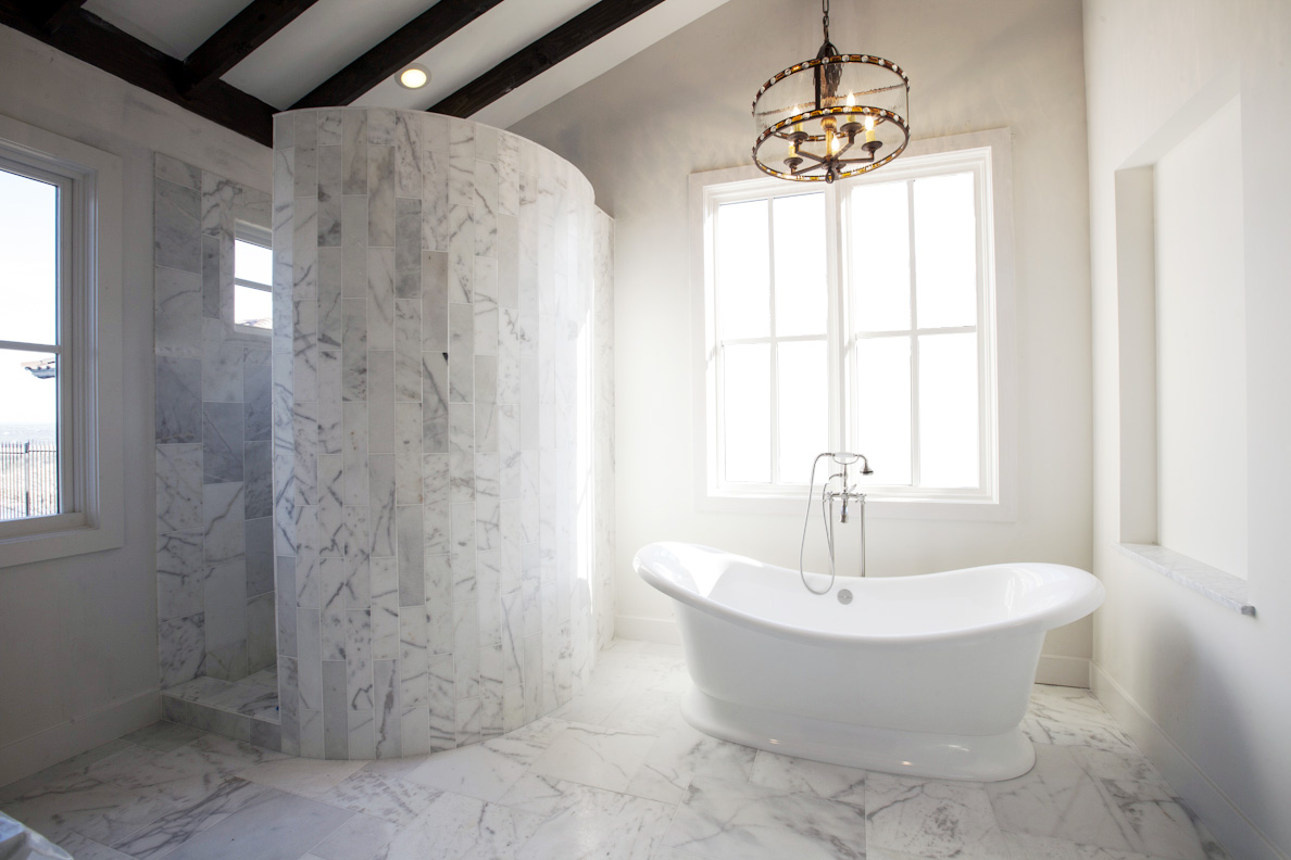 The history of a bathtub: from the ancient times to the present