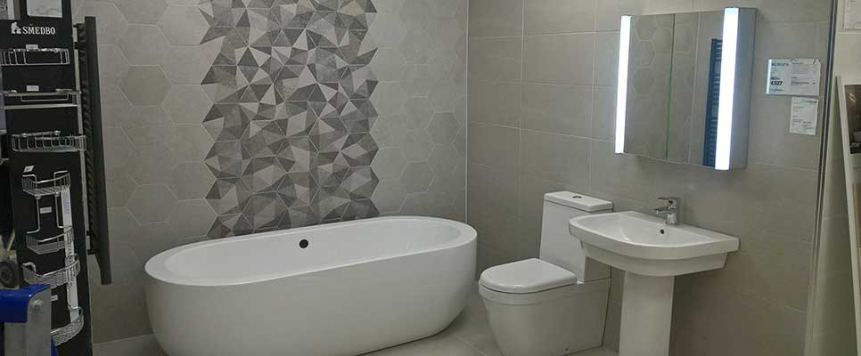What are the main recommendations towards planning a bathroom interior design?