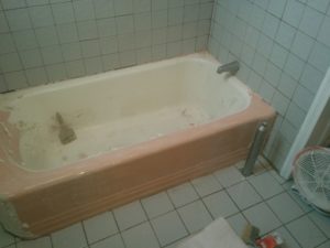 Bathtub reglazing step 4 — New York